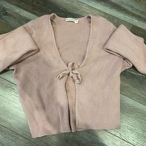 Cute tie-front long sleeve